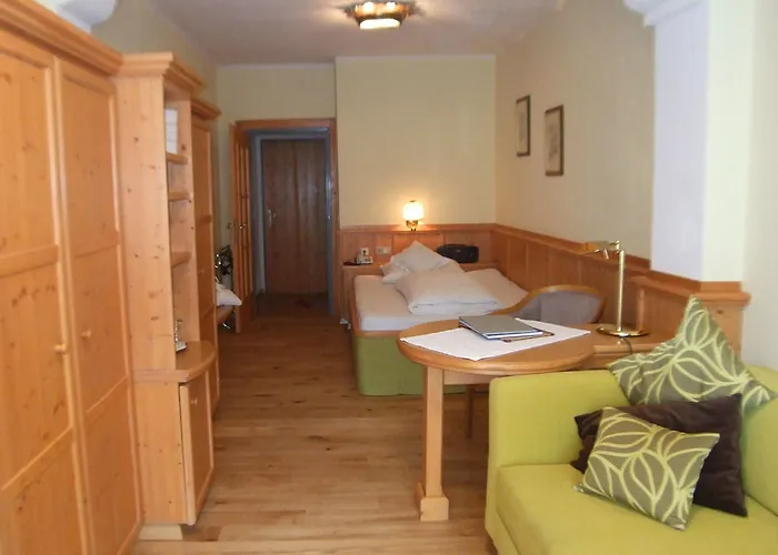 ホテル Klammers Kaernten 4*